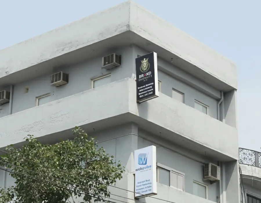 Digital marketing team office